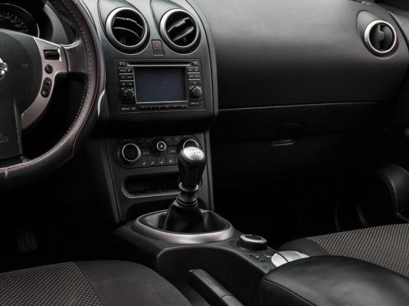 Nissan Qashqai I Рестайлинг с пробегом 2011 года, цена 890 000 рублей, 255365 км, внедорожник, Автокод Объявления