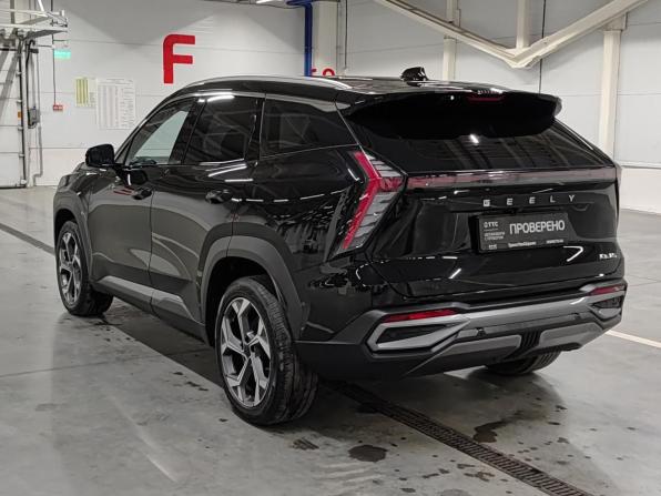 Geely Atlas II с пробегом 2023 года, цена 2 356 000 рублей, 91780 км, внедорожник, Автокод Объявления