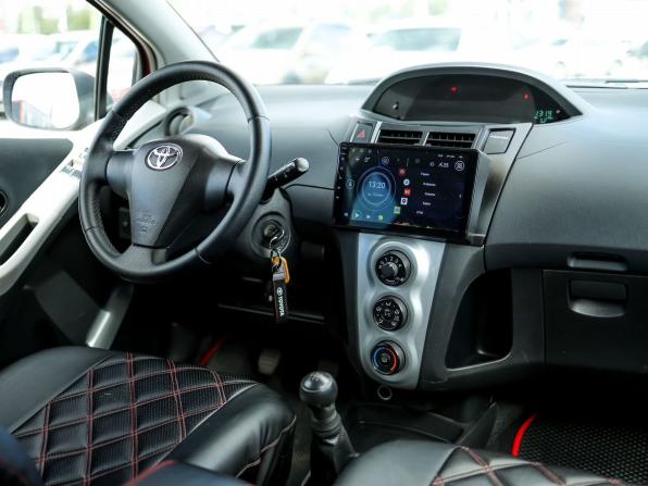 Toyota Yaris III с пробегом 2010 года, цена 549 000 рублей, 186822 км, хэтчбек, Автокод Объявления