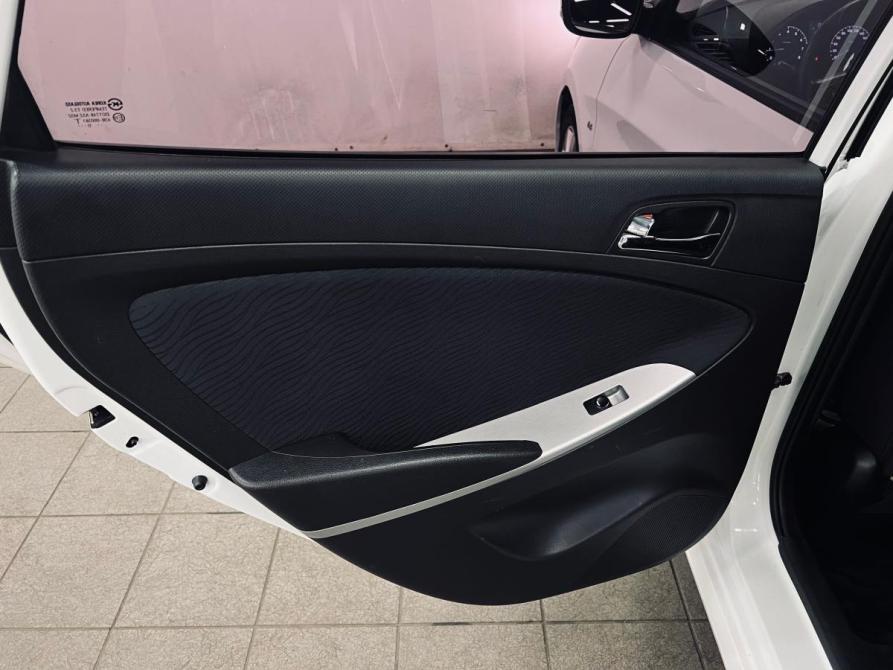 Hyundai Solaris I Санкт-Петербург  - изображение 14