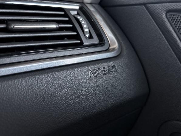 Skoda Rapid I с пробегом 2014 года, цена 1 299 000 рублей, 98600 км, лифтбек, Автокод Объявления