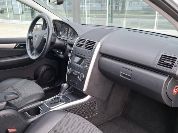 Mercedes-Benz A-Класс II (W169) Рестайлинг с пробегом 2011 года, цена 970 000 рублей, 83163 км, хэтчбек, Автокод Объявления