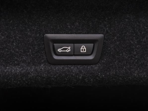 BMW 3 серии VII (G2x) с пробегом 2019 года, цена 4 900 500 рублей, 136000 км, седан, Автокод Объявления