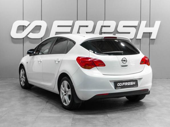 Opel Astra J с пробегом 2011 года, цена 719 000 рублей, 215754 км, хэтчбек, Автокод Объявления