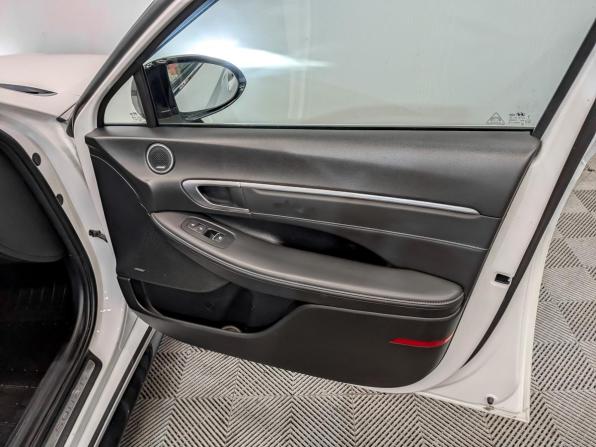 Hyundai Sonata VIII (DN8) с пробегом 2022 года, цена 2 490 000 рублей, 107943 км, седан, Автокод Объявления