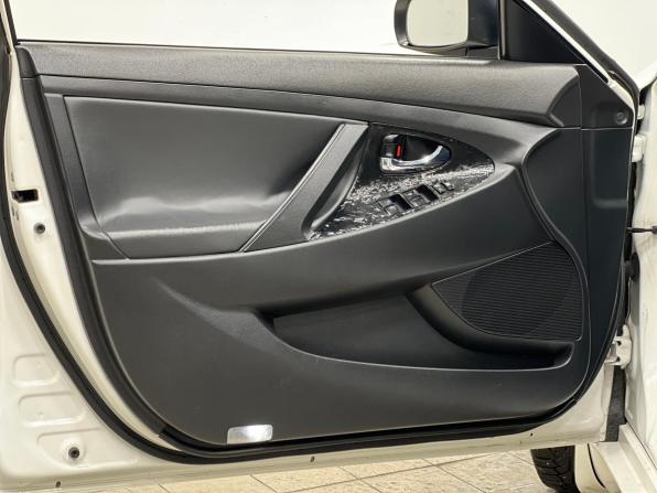 Toyota Camry VI (XV40) Рестайлинг с пробегом 2011 года, цена 1 399 000 рублей, 208825 км, седан, Автокод Объявления