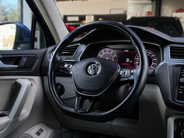 Volkswagen Tiguan II с пробегом 2018 года, цена 3 200 000 рублей, 91940 км, внедорожник, Автокод Объявления