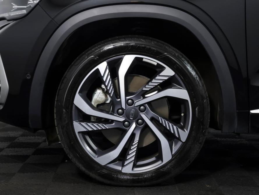 Geely Monjaro I Москва  - изображение 25