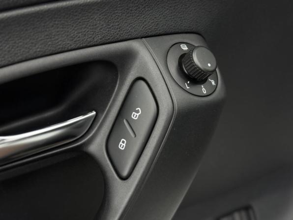 Volkswagen Polo V Рестайлинг с пробегом 2017 года, цена 1 290 000 рублей, 82410 км, седан, Автокод Объявления