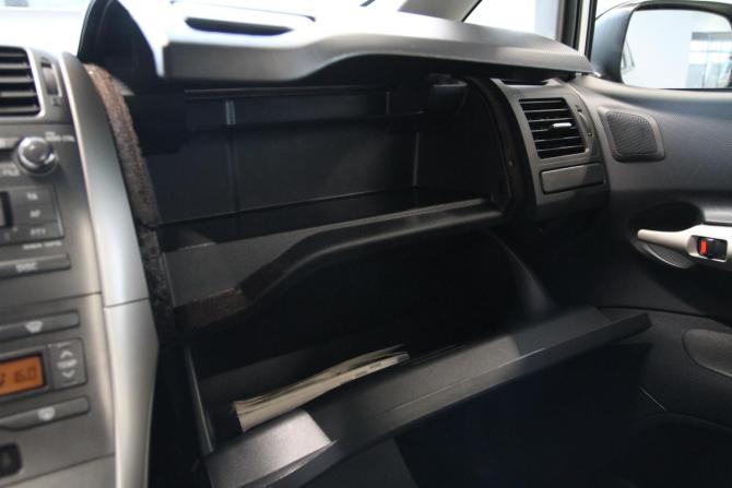 Toyota Auris I с пробегом 2007 года, цена 649 000 рублей, 199000 км, хэтчбек, Автокод Объявления