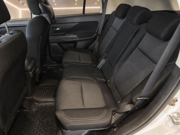 Mitsubishi Outlander III Рестайлинг 3 с пробегом 2021 года, цена 2 295 000 рублей, 136000 км, внедорожник, Автокод Объявления