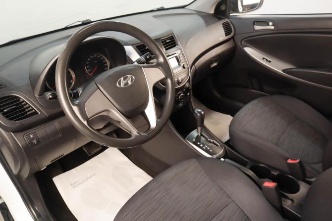 Hyundai Solaris I Рестайлинг с пробегом 2016 года, цена 989 000 рублей, 153200 км, седан, Автокод Объявления