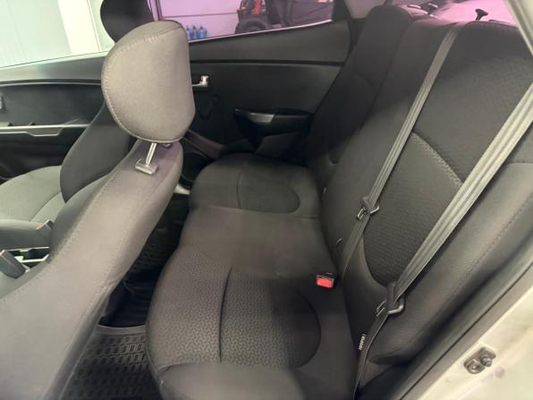Kia Rio III Рестайлинг с пробегом 2015 года, цена 897 000 рублей, 111664 км, седан, Автокод Объявления