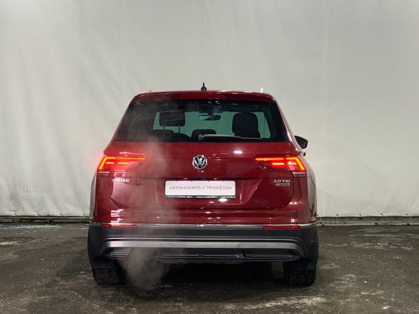 Volkswagen Tiguan II с пробегом 2017 года, цена 2 799 000 рублей, 40732 км, внедорожник, Автокод Объявления