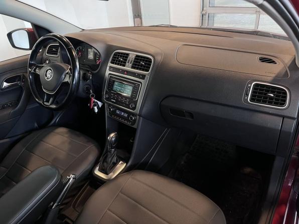 Volkswagen Polo V Рестайлинг с пробегом 2015 года, цена 795 000 рублей, 257684 км, седан, Автокод Объявления