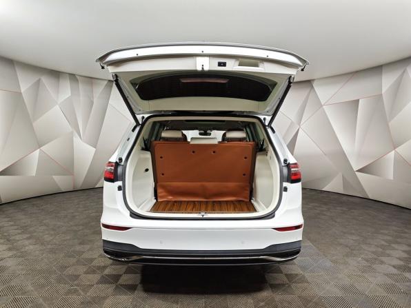 Volkswagen Viloran I с пробегом 2020 года, цена 4 495 000 рублей, 48211 км, минивэн, Автокод Объявления