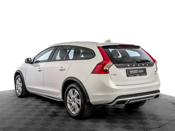 Volvo V60 Cross Country I с пробегом 2018 года, цена 2 505 000 рублей, 79719 км, универсал, Автокод Объявления