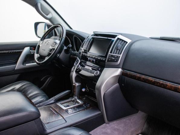 Toyota Land Cruiser 200 Series Рестайлинг 1 с пробегом 2013 года, цена 3 424 000 рублей, 218000 км, внедорожник, Автокод Объявления