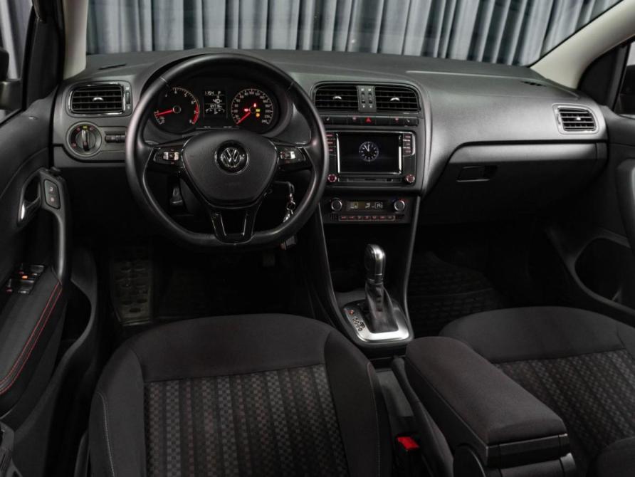 Volkswagen Polo V Рестайлинг Тюмень  - изображение 6