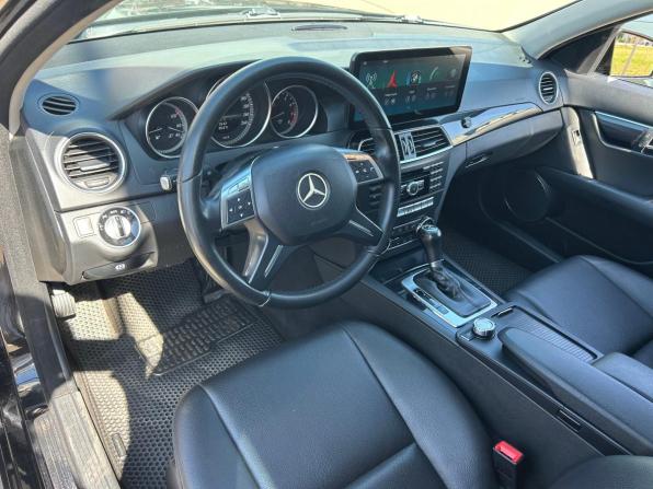 Mercedes-Benz C-Класс III (W204) Рестайлинг с пробегом 2013 года, цена 1 150 000 рублей, 354509 км, седан, Автокод Объявления