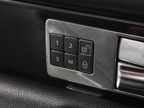 Land Rover Discovery IV с пробегом 2012 года, цена 1 908 000 рублей, 268388 км, внедорожник, Автокод Объявления
