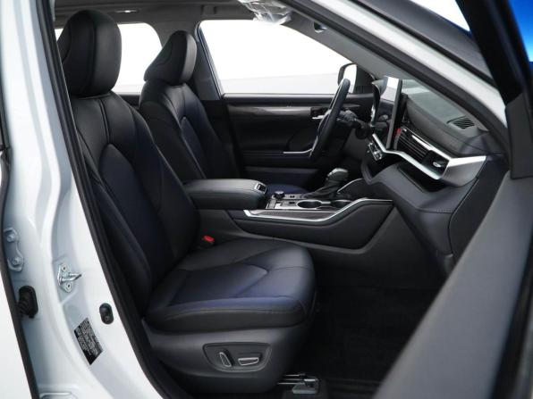 Toyota Highlander IV (XU70) с пробегом 2025 года, цена 5 456 900 рублей, 34 км, внедорожник, Автокод Объявления