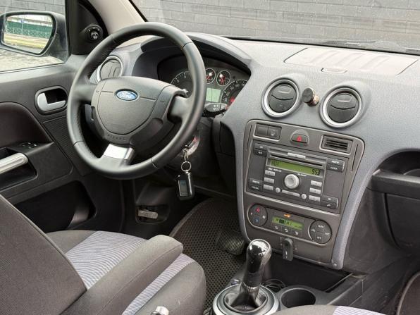 Ford Fusion I Рестайлинг с пробегом 2008 года, цена 400 000 рублей, 197000 км, хэтчбек, Автокод Объявления