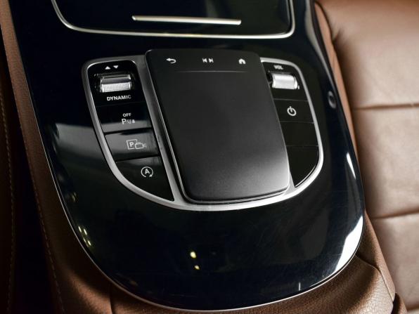 Mercedes-Benz E-Класс V (W213 S213 C238) Рестайлинг с пробегом 2021 года, цена 4 185 997 рублей, 104529 км, седан, Автокод Объявления