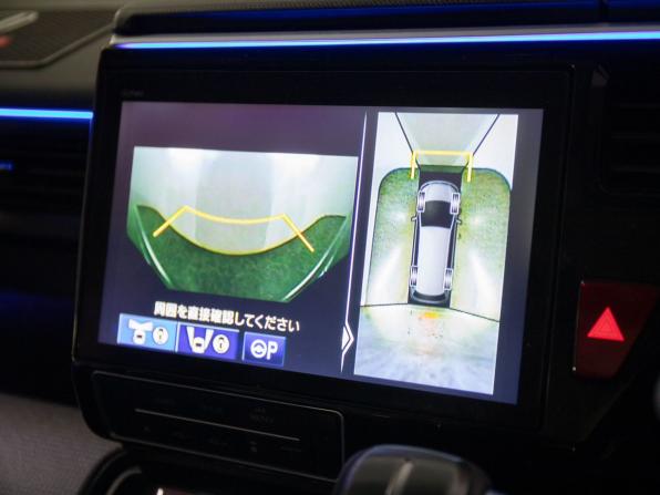 Honda Stepwgn V Рестайлинг с пробегом 2020 года, цена 2 600 000 рублей, 26544 км, минивэн, Автокод Объявления