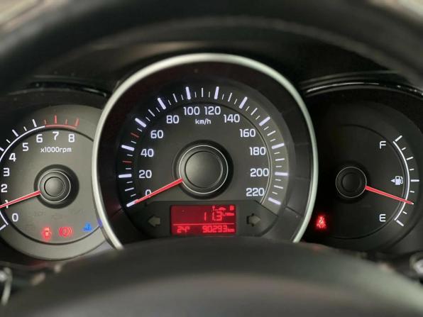 Kia Rio III Рестайлинг с пробегом 2017 года, цена 895 000 рублей, 90293 км, хэтчбек, Автокод Объявления
