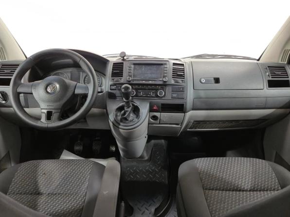 Volkswagen Caravelle T5 Рестайлинг с пробегом 2013 года, цена 1 820 000 рублей, 231960 км, минивэн, Автокод Объявления