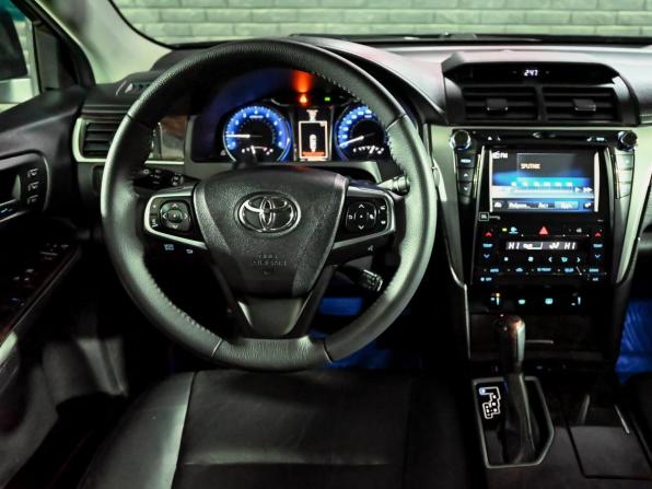 Toyota Camry VII (XV50) Рестайлинг с пробегом 2016 года, цена 2 090 000 рублей, 203714 км, седан, Автокод Объявления