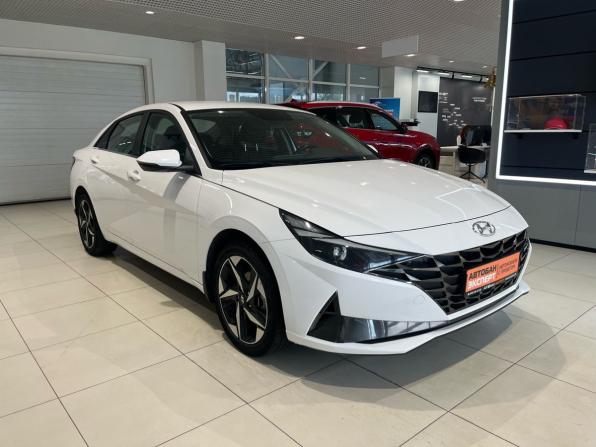 Hyundai Elantra VII (CN7) с пробегом 2023 года, цена 2 299 000 рублей, 60000 км, седан, Автокод Объявления