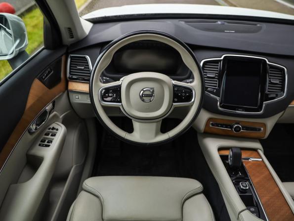 Volvo XC90 II Рестайлинг 1 с пробегом 2021 года, цена 4 699 000 рублей, 127331 км, внедорожник, Автокод Объявления