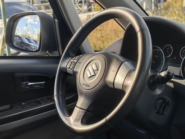 Suzuki SX4 I (Classic) Рестайлинг с пробегом 2013 года, цена 829 000 рублей, 190000 км, хэтчбек, Автокод Объявления