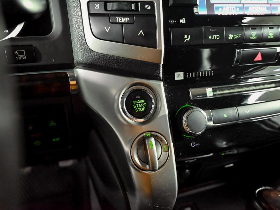 Toyota Land Cruiser 200 Series Рестайлинг 1 Екатеринбург  - изображение 16