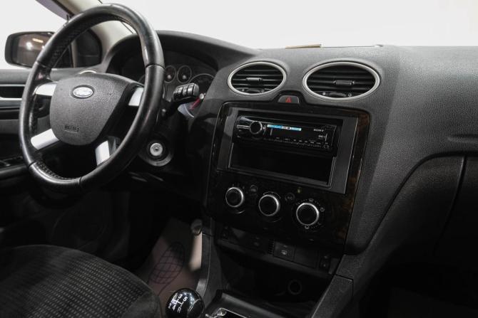 Ford Focus II с пробегом 2006 года, цена 319 000 рублей, 287000 км, седан, Автокод Объявления