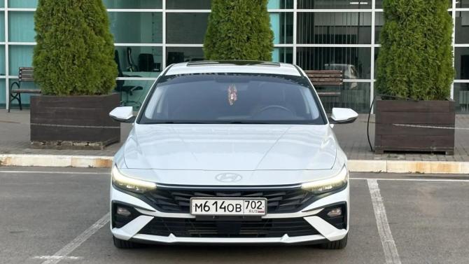 Hyundai Elantra VII (CN7) Рестайлинг с пробегом 2023 года, цена 1 859 000 рублей, 14737 км, седан, Автокод Объявления