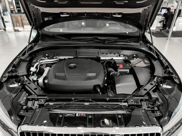Volvo XC60 II Рестайлинг с пробегом 2021 года, цена 4 200 000 рублей, 84300 км, внедорожник, Автокод Объявления