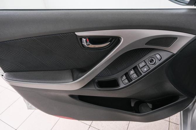 Hyundai Avante V с пробегом 2011 года, цена 949 000 рублей, 181000 км, седан, Автокод Объявления