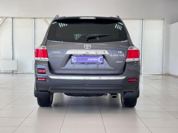 Toyota Highlander II (XU40) Рестайлинг с пробегом 2010 года, цена 2 190 000 рублей, 102444 км, внедорожник, Автокод Объявления