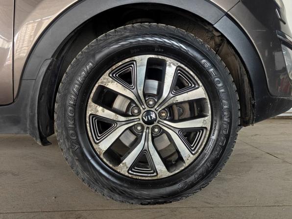 Kia Sportage III Рестайлинг с пробегом 2014 года, цена 990 000 рублей, 298558 км, внедорожник, Автокод Объявления