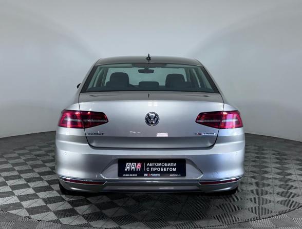 Volkswagen Passat B8 с пробегом 2017 года, цена 2 120 000 рублей, 134851 км, седан, Автокод Объявления