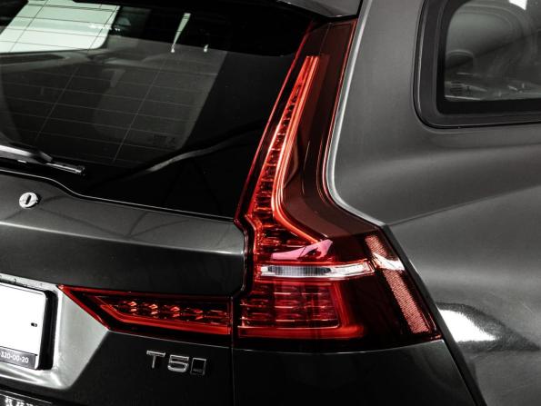 Volvo V60 Cross Country II с пробегом 2020 года, цена 3 199 000 рублей, 136575 км, универсал, Автокод Объявления