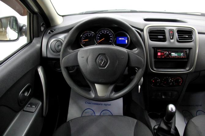 Renault Logan II с пробегом 2014 года, цена 676 300 рублей, 138000 км, седан, Автокод Объявления