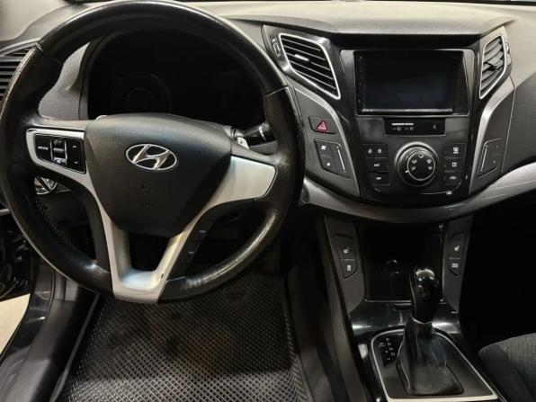 Hyundai i40 I Рестайлинг с пробегом 2015 года, цена 1 059 000 рублей, 218000 км, седан, Автокод Объявления