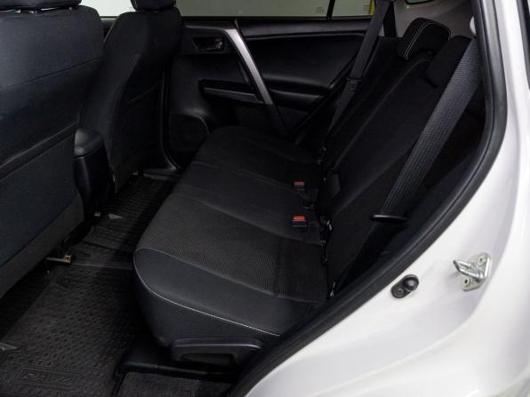 Toyota RAV4 IV (XA40) Рестайлинг с пробегом 2018 года, цена 2 579 000 рублей, 147937 км, внедорожник, Автокод Объявления