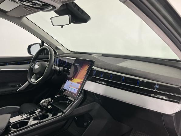 Geely Atlas II с пробегом 2024 года, цена 2 980 000 рублей, 45262 км, внедорожник, Автокод Объявления