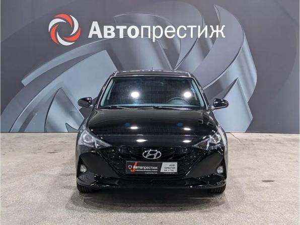 Hyundai Solaris II Рестайлинг с пробегом 2021 года, цена 1 635 000 рублей, 50493 км, седан, Автокод Объявления