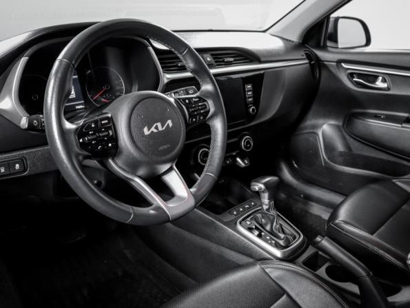 Kia Rio IV Рестайлинг с пробегом 2021 года, цена 2 039 000 рублей, 70400 км, хэтчбек, Автокод Объявления